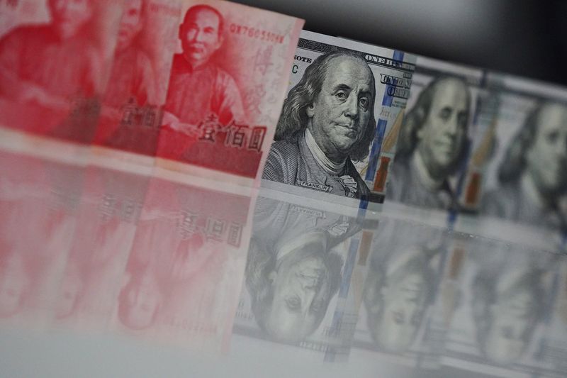 The New Taiwan Dollar Depreciates by 4.24 Points in August: Expert Analysis and Market Outlook