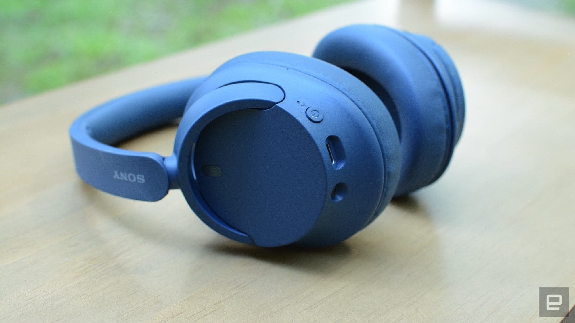 Sony WH-CH720N headphones