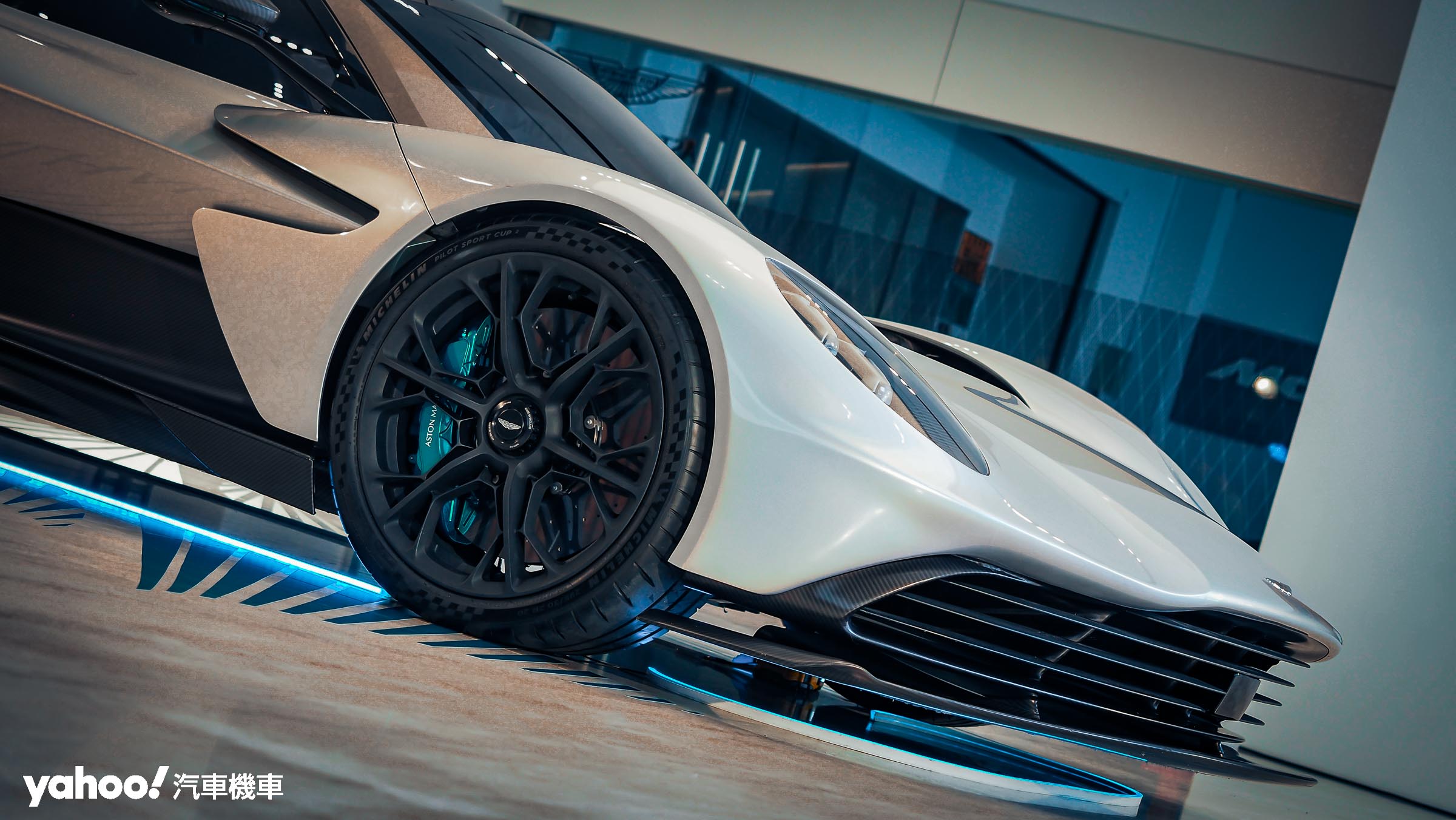 2023 Aston Martin Valhalla量產前再展示！1012ps最大綜效輸出、售價公開4200萬起！