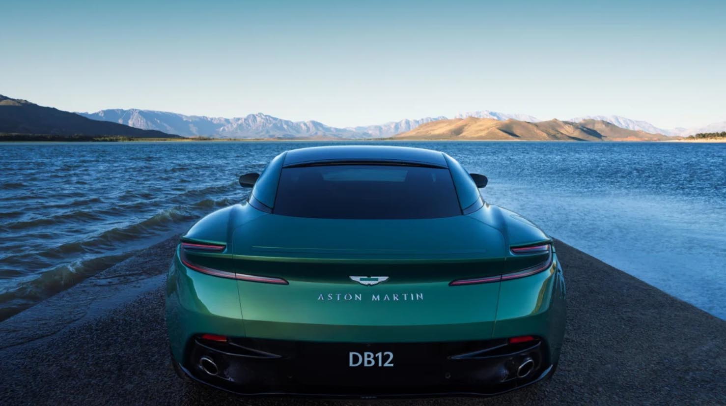 圖／Aston Martin DB12車尾變化幅度不大，維持一貫Aston Martin DB11經典風格。