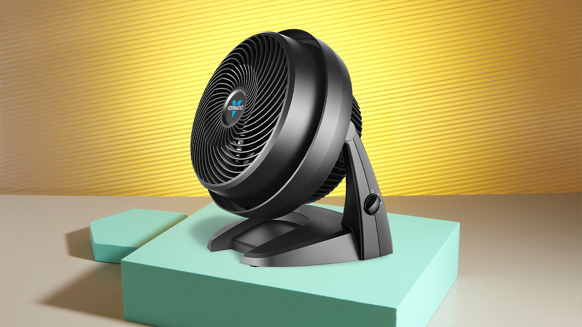 Vor،o 630 Mid-Size W،le Room Air Circulator Fan