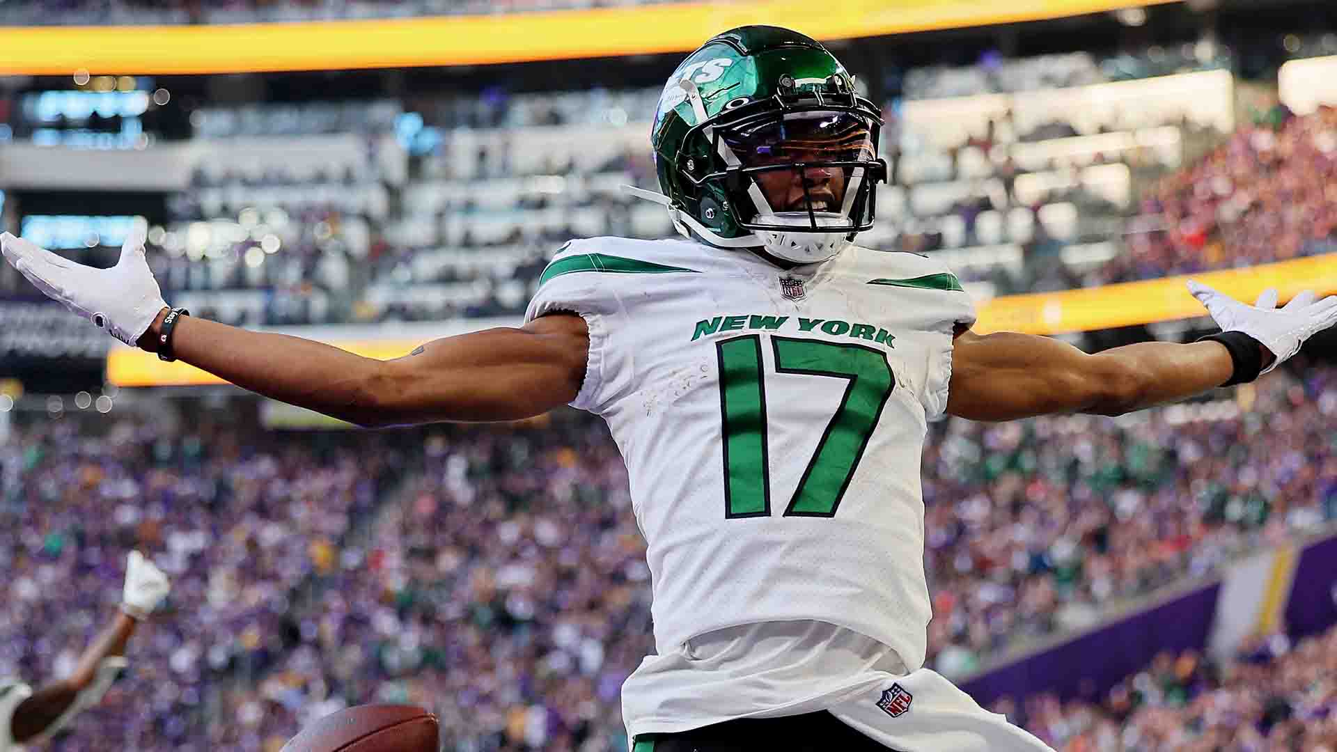 Jets' Rookie WR Garrett Wilson: 'I Want to Be Great'