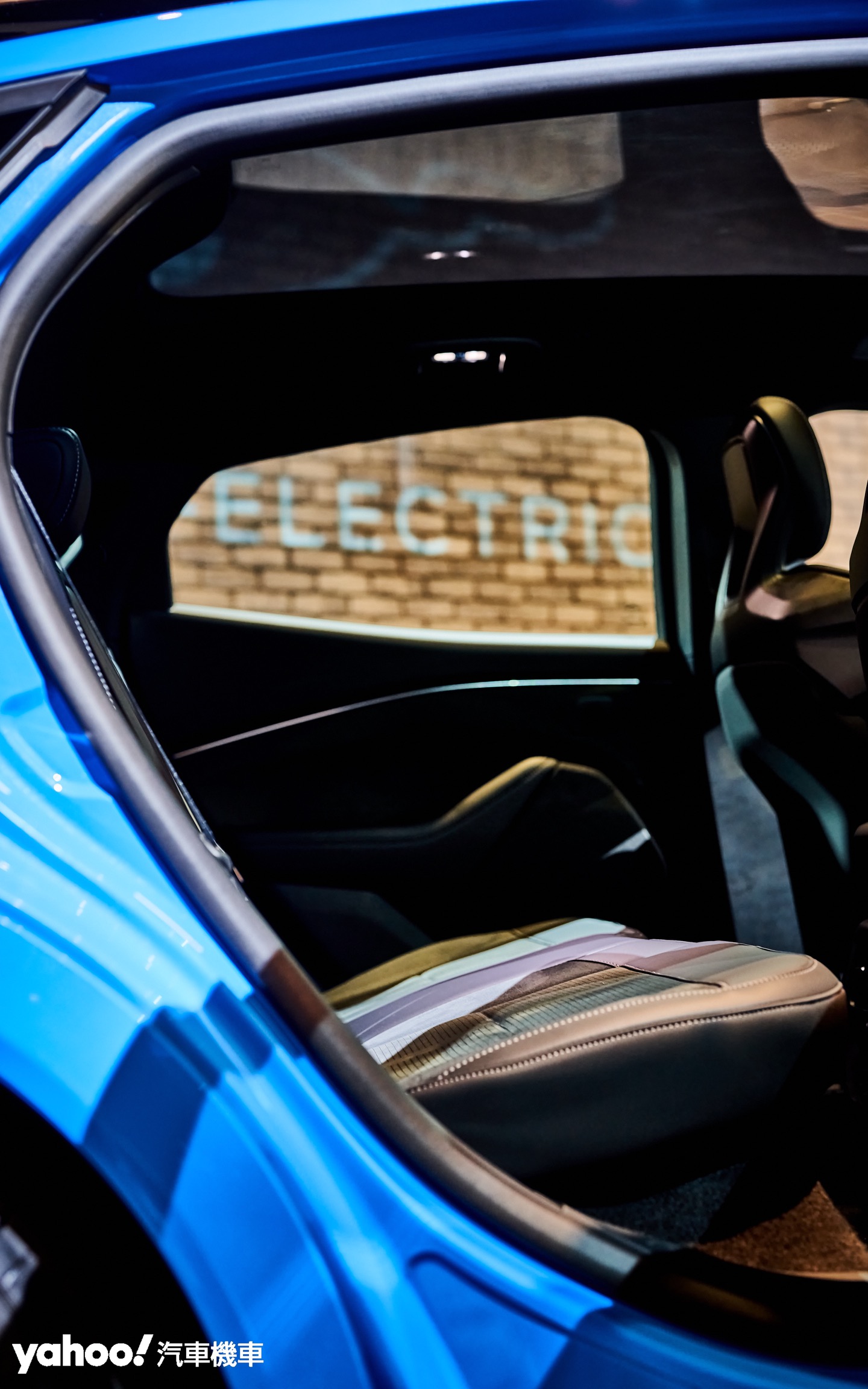 Mustang Mach-E後排座椅開闊度與舒適性基本仰賴純電平台GE1的突出而具備優異表現。