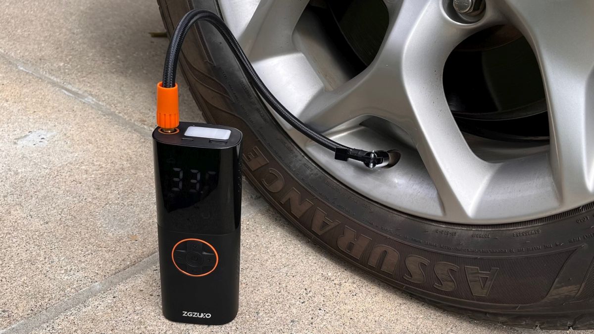 VacLife Cordless Tire Inflator Portable Air Compressor - Multipurpose