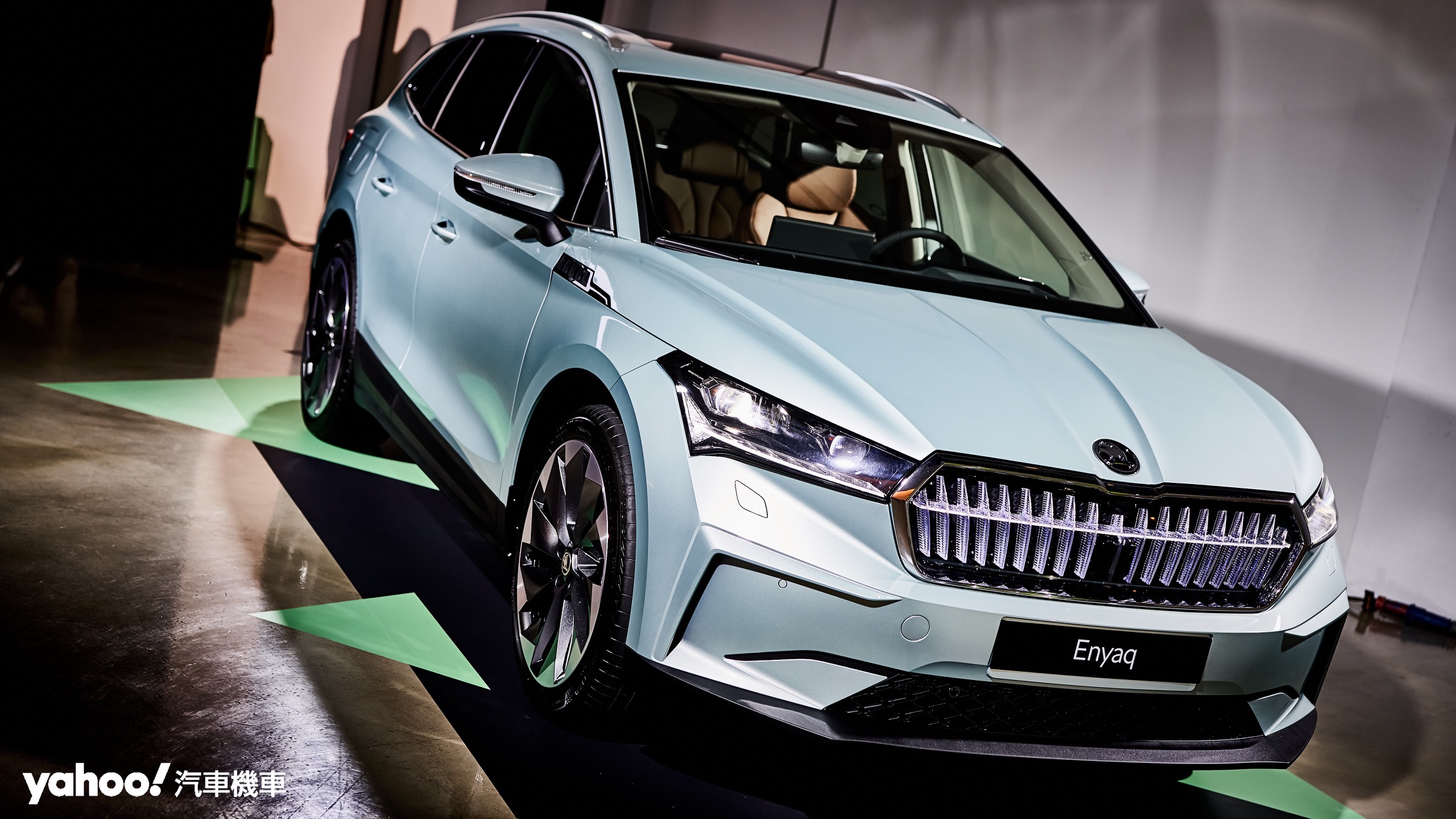 Skoda Enyaq iV有著既有燃油車具備的品牌設計風格、細節上則更多屬於電動車的未來感呈現。