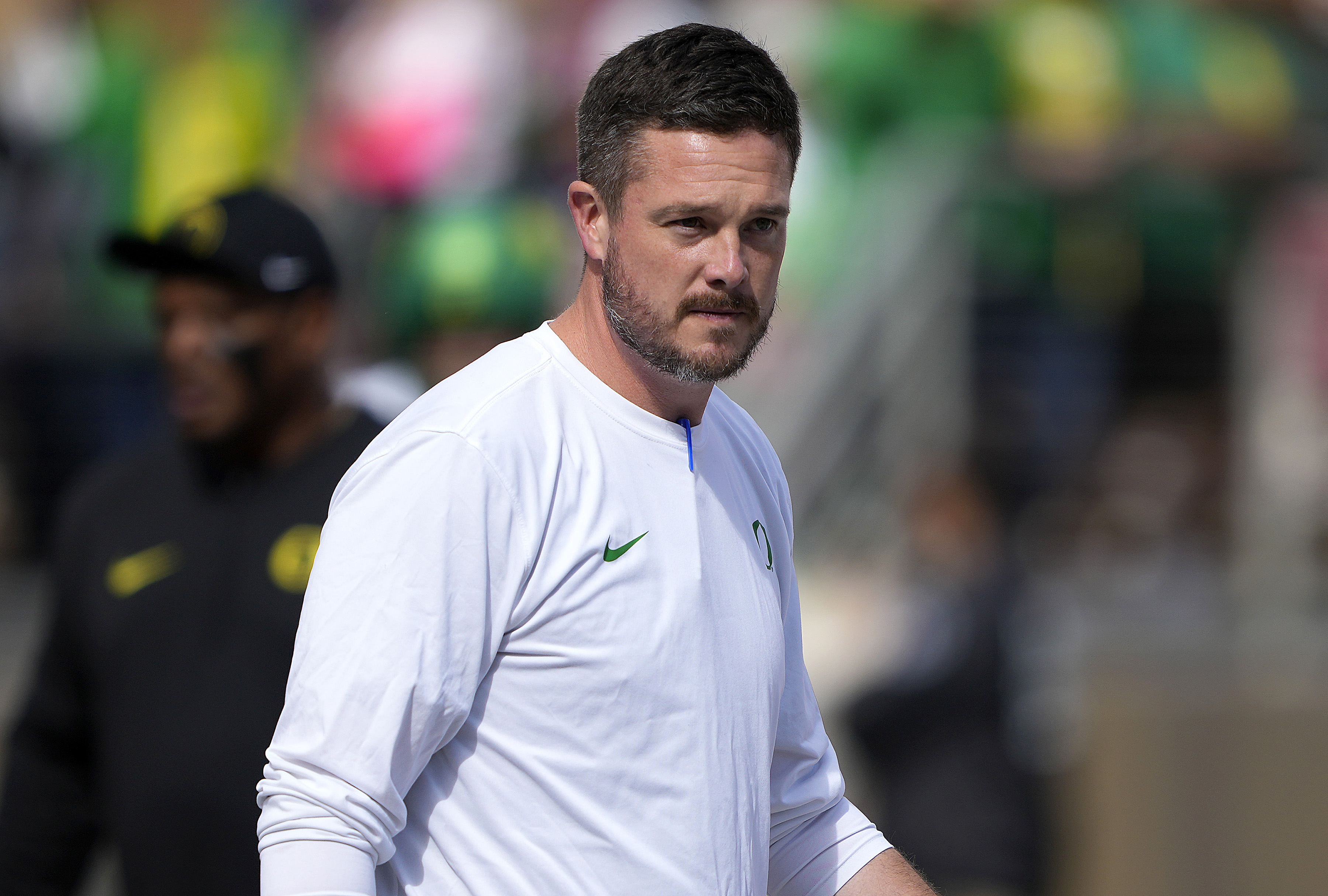 Oregon coach Dan Lanning closes postgame with extended speech on gun violence in America after Maine shooting
