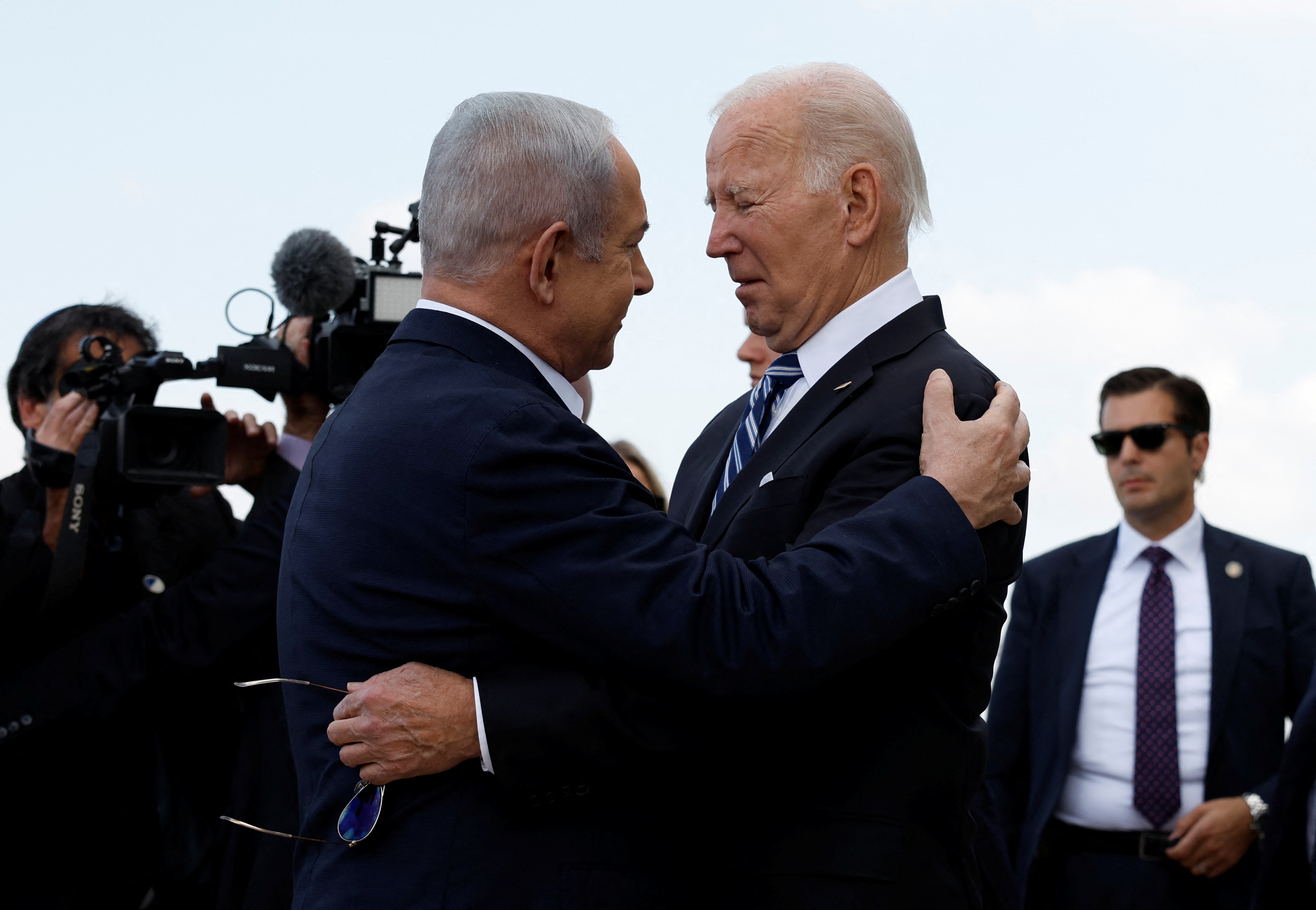 Israel-Hamas war live updates: Biden says Israel agreed to allow humanitarian aid into Gaza