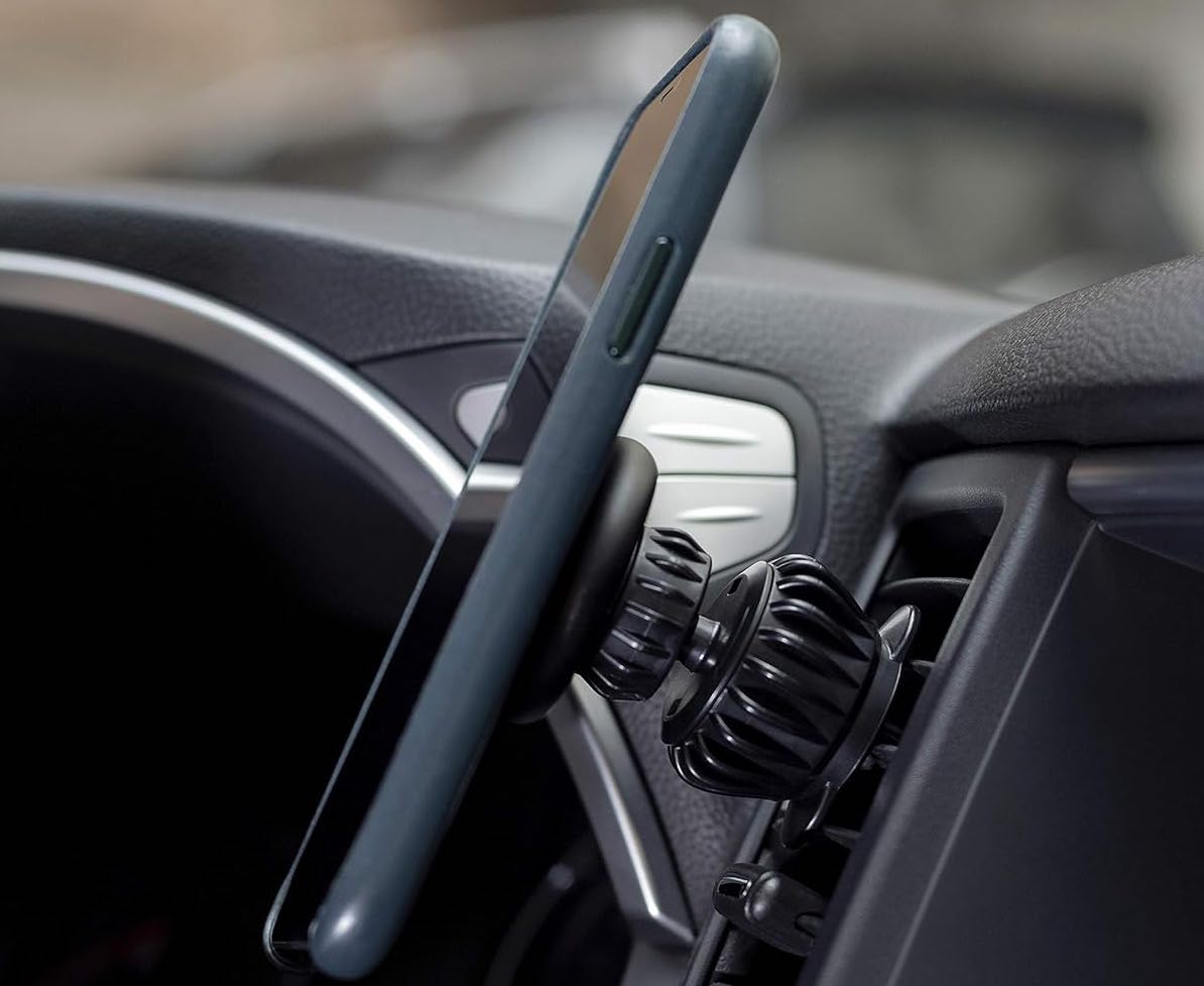 This  magnetic car phone mount ‘doesn’t tilt or get wobbly’ — grab it while it’s 40% off