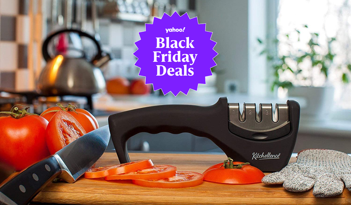 The Bestselling Dash Mandoline Slicer Is Just $32 Until Tonight at