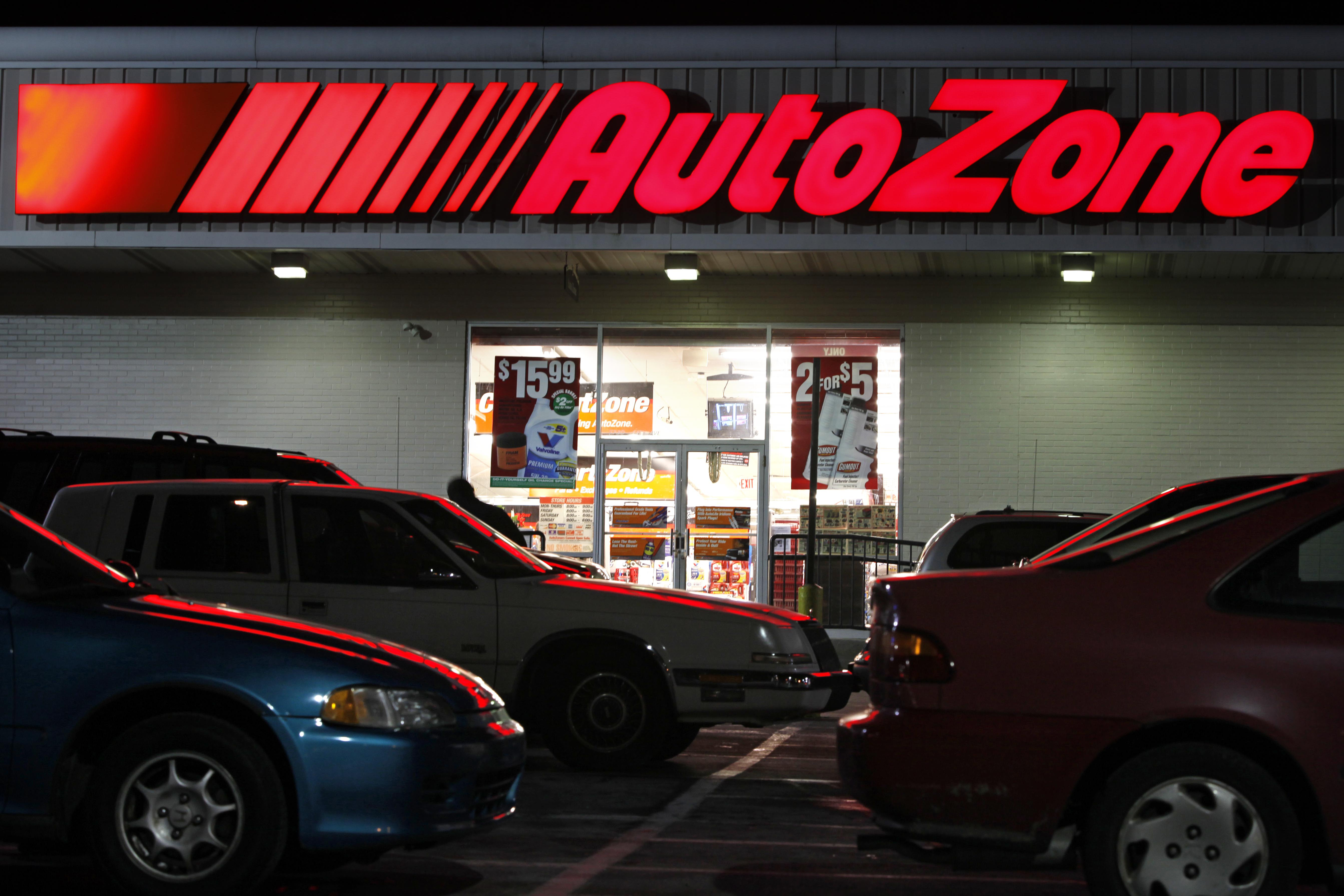 AutoZone warns almost 185,000 customers of a data breach