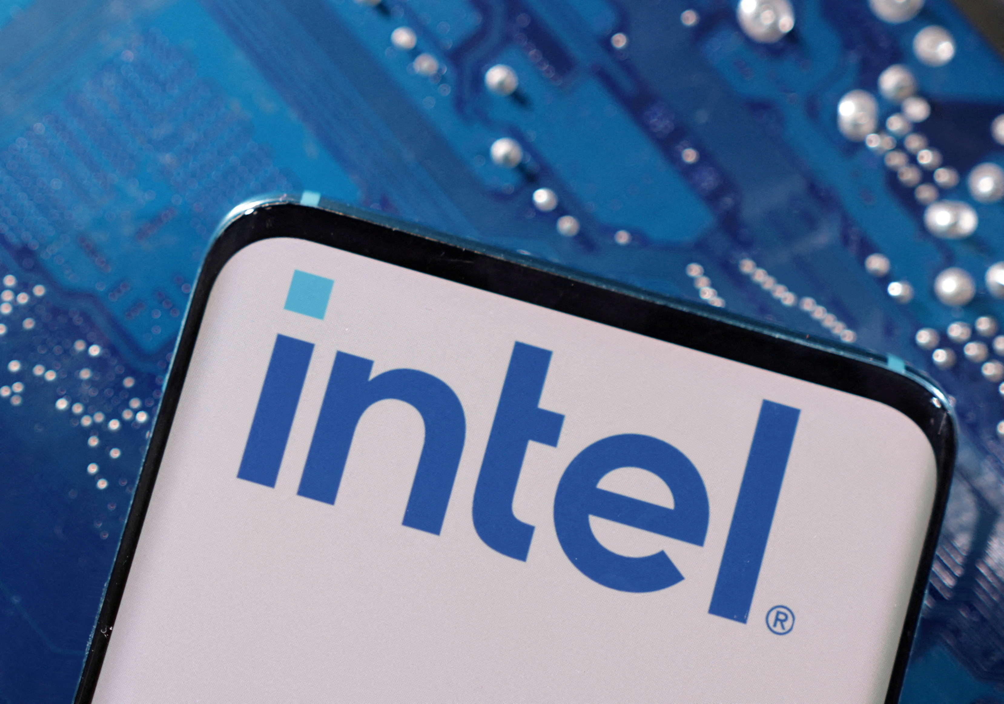 Why Intel's stock has nearly tripled S&P 500's gain in December