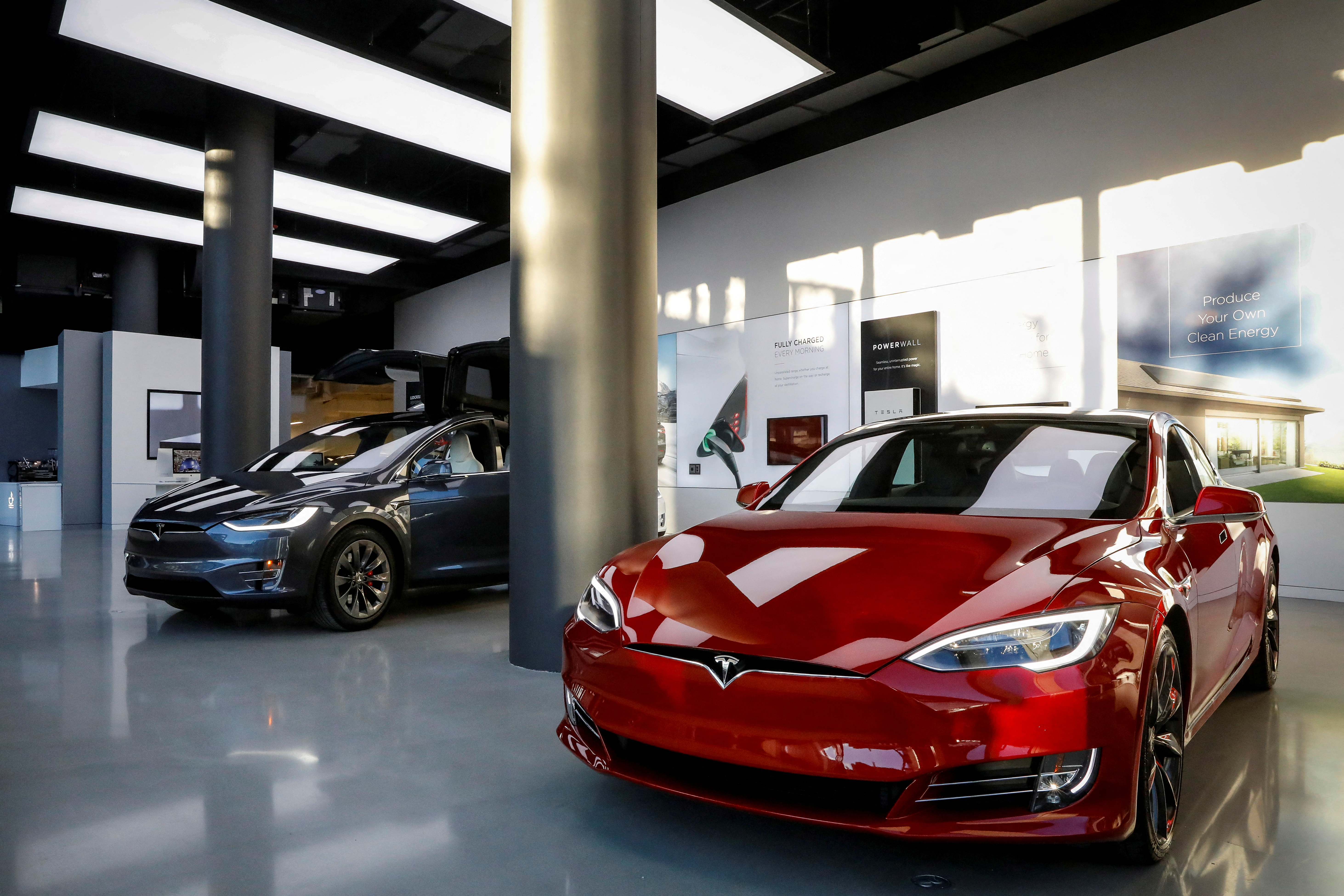 Here's the big investing lesson from sloppy earnings reports out of Tesla, Intel, Levi's, Citi, and others