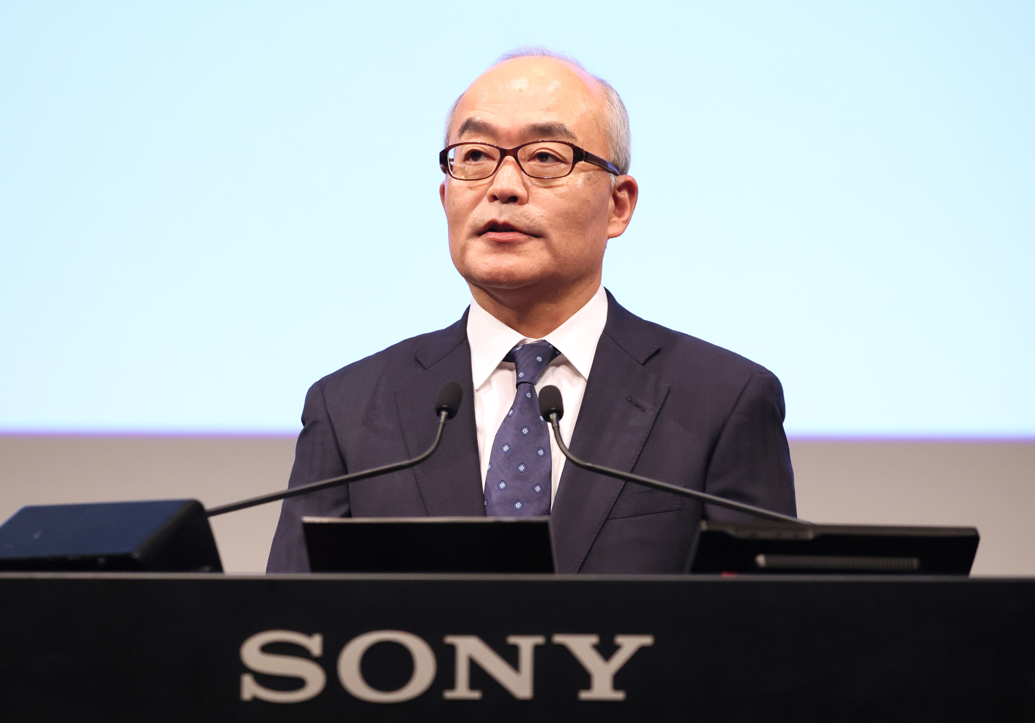 Le vice-président exécutif et directeur financier de Sony Hiroki Totoki à Tokyo le 2 février 2023. (Photo by YOSHIKAZU TSUNO/Gamma-Rapho via Getty Images)