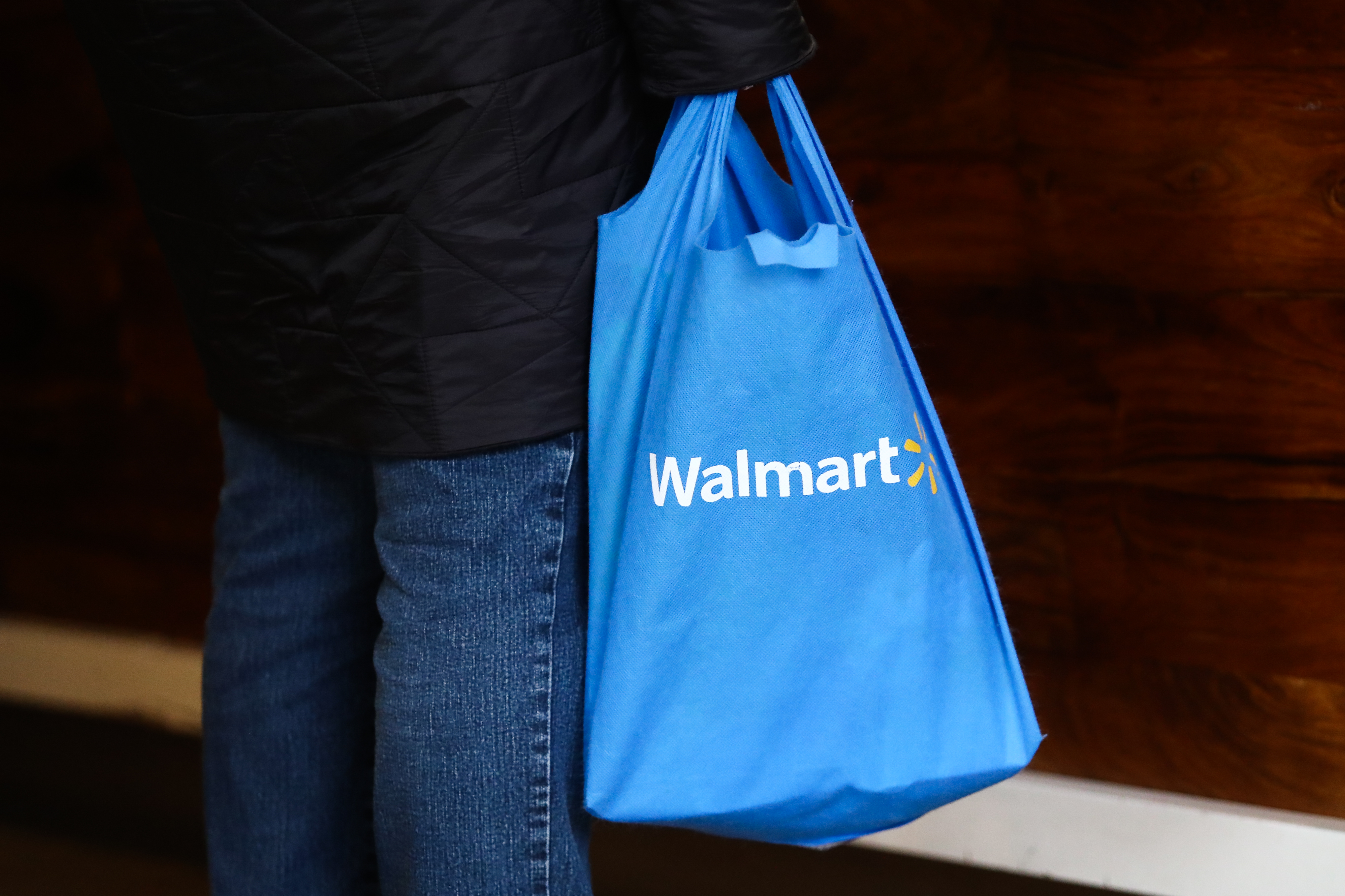 Walmart expected to grow its sales again as it reportedly explores a buyout of Vizio