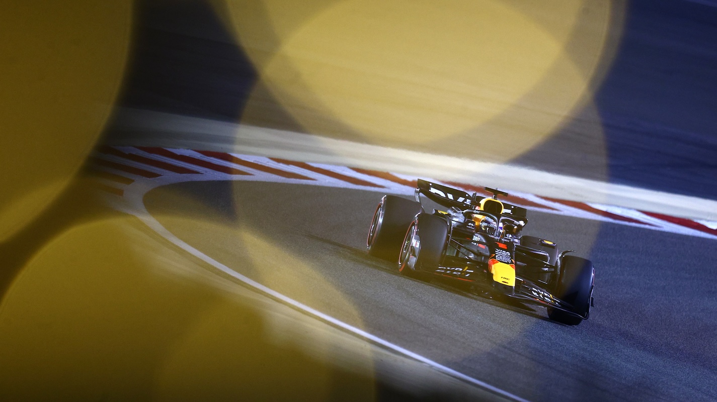 Verstappen聲稱對手們在FP2中加強了引擎輸出