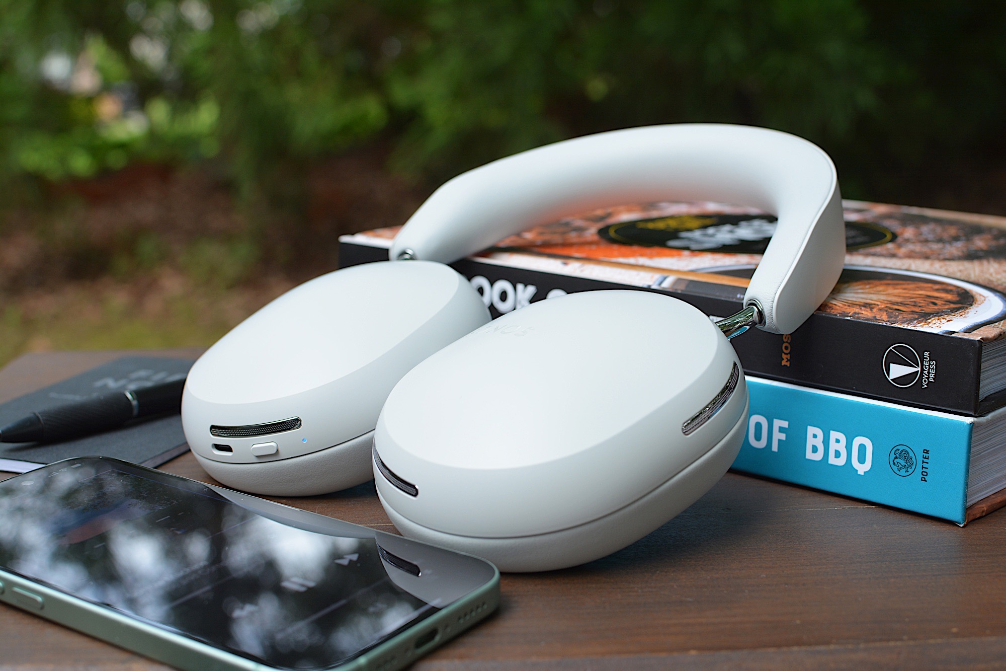 Design is a key aspect of premium headphones, and the Ace certainly looks the part. 