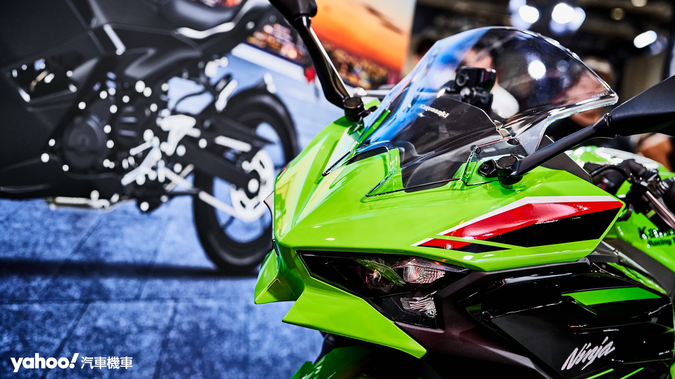 相比Ninja 400，Ninja 500修飾得更加俐落有型。                               