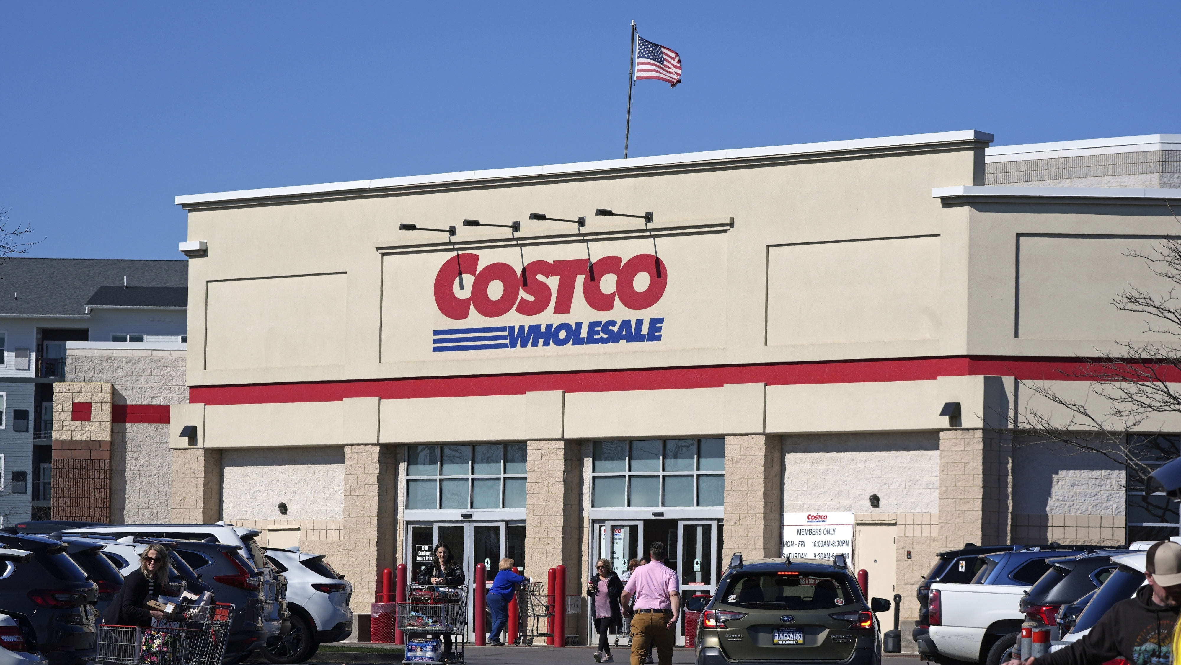 Costco’s membership hike a ‘positive’ for investors: Analyst