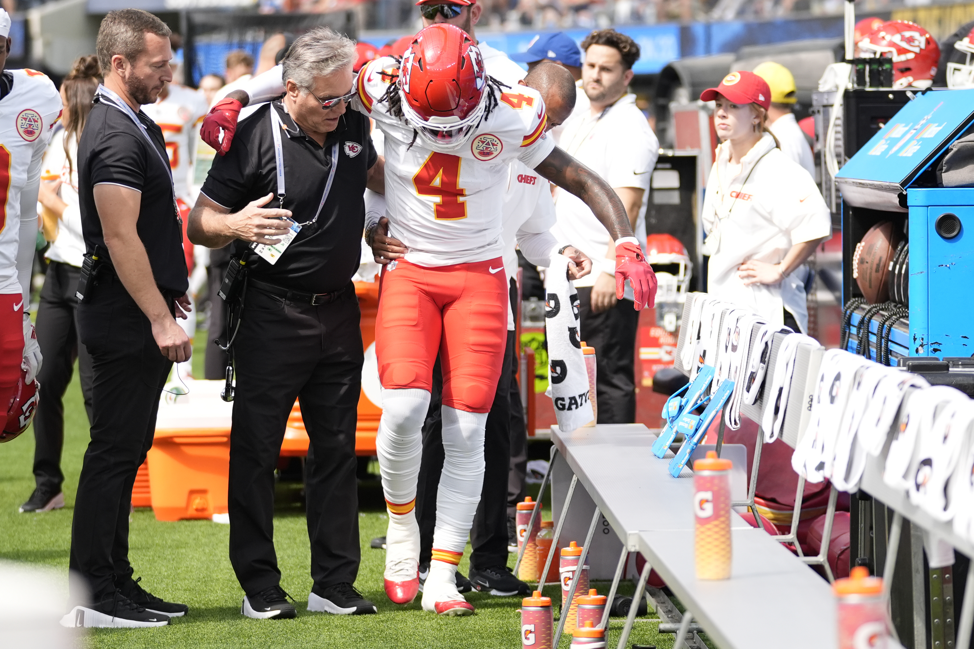 Penerima lebar Kansas City Chiefs Rashee Rice (4) mengalami cedera di Minggu 4. (AP Photo/Ashley Landis)