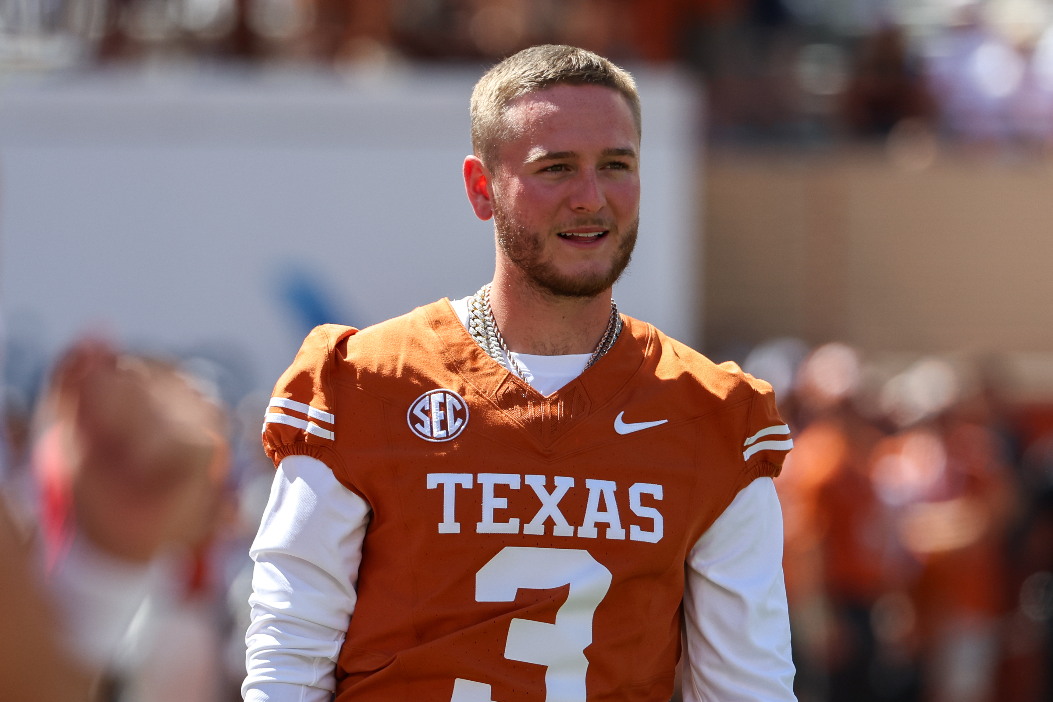 AUSTIN, TX - SEPTEMBER 28: Texas Longhorns quarterback Quinn Ewers (3) on the field in street clothes before the SEC college football game between Texas Longhorns and Mississippi State Bulldogs on September 28, 2024, at Darrell K Royal - Texas Memorial Stadium in Austin, TX.  (Photo by David Buono/Icon Sportswire via Getty Images)