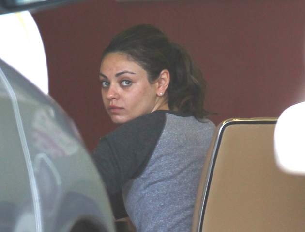 Mila Kunis goes without makeup, still looks