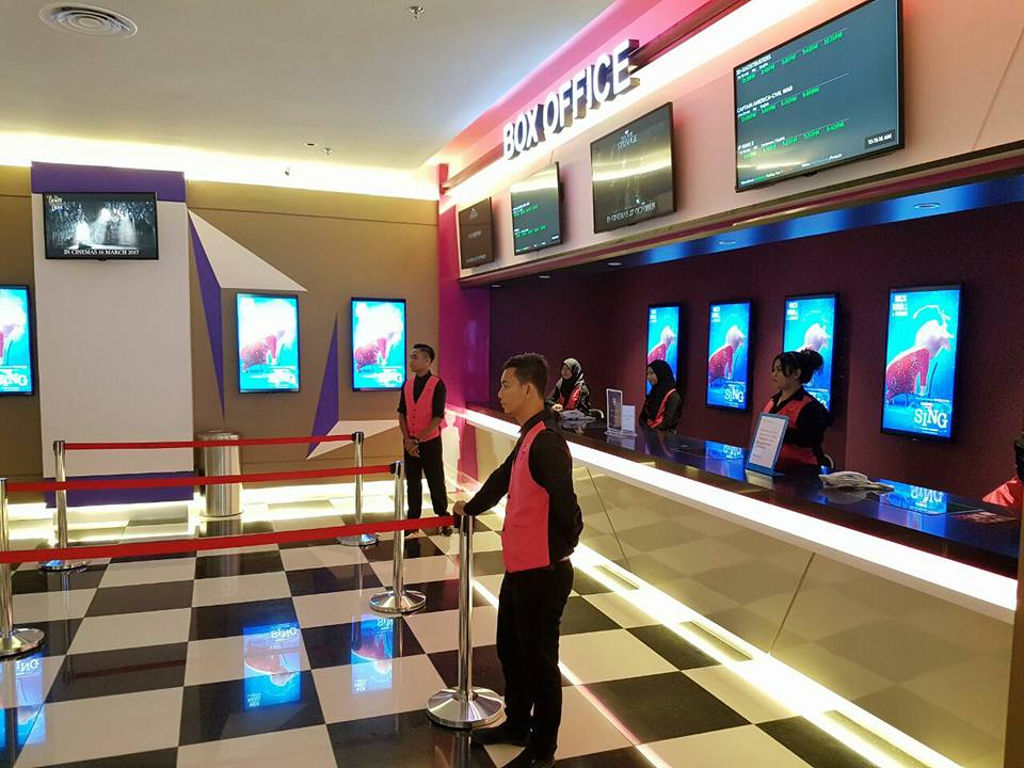 Paragon cinemas bp mall