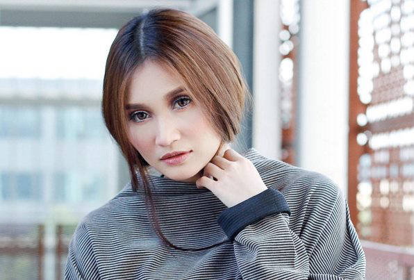 Ayda jebat bogel