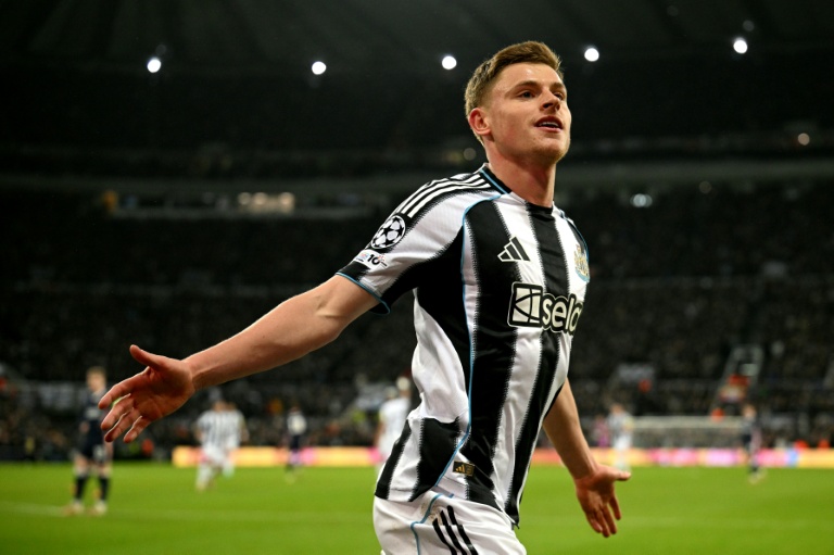 Newcastle pounce on PSV errors to boost Champions League last-16 bid
