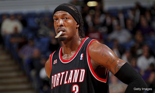 Gerald Wallace et l'ensemble de la Team All Star de la Conférence