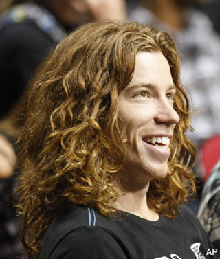 shaun white snowboarding long hair