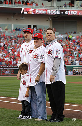 Pete Rose comes out of exile to remind us why he's there in the first place