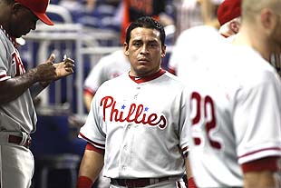 Carlos Ruiz suspended 25 games after Philadelphia Phillies catcher