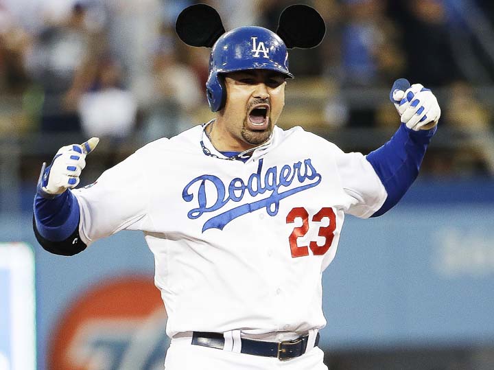 Mickey Mouse playing Baseball World series Champion Dodgers T