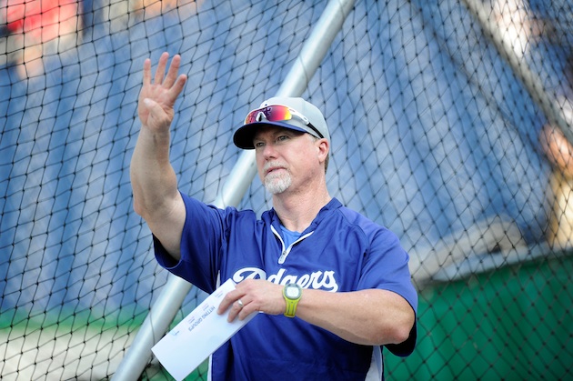 McGwire admits he used steroids