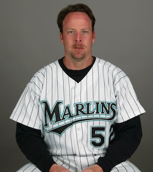 Former Marlins catcher Mike Redmond interviews to replace Ozzie Guillen as  manager