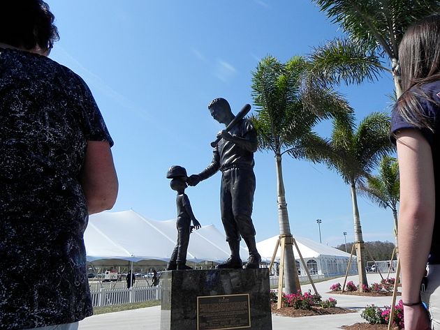 Fenway South' gives Red Sox a taste of home (VIDEO)