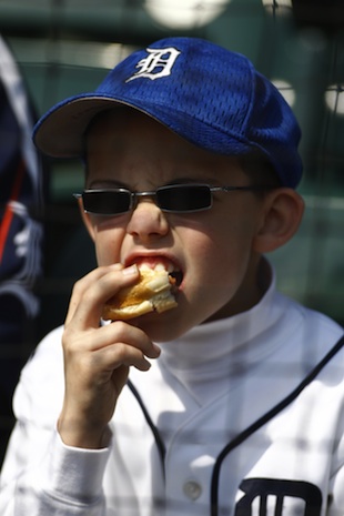 Tigers hot-dog vendor fired for hating ketchup