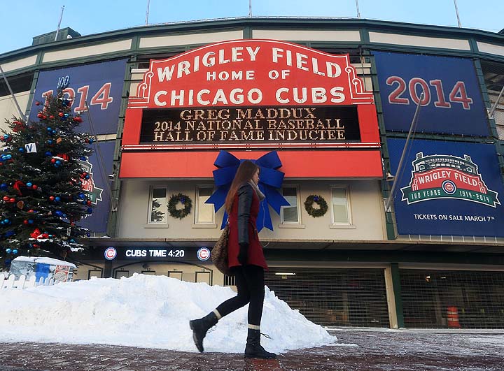 Baseball: Maddux, La Russa pass on team logos on Hall of Fame plaques