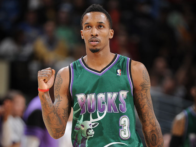 Brandon Jennings on X: Milwaukee Forever!!!!!!!!!!! 🦴🩸🙏🏾 #bucksin6🦌   / X