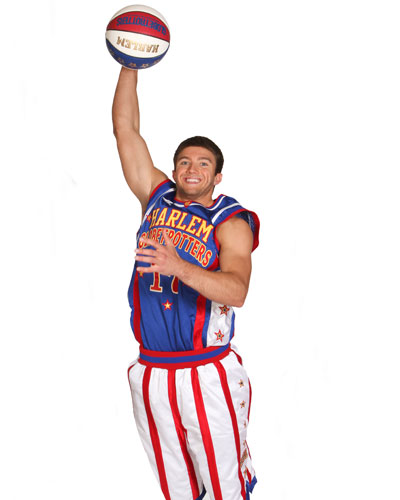 diagonal Countryside Svaghed Ex-YouTube star dunker finds a home with the Harlem Globetrotters