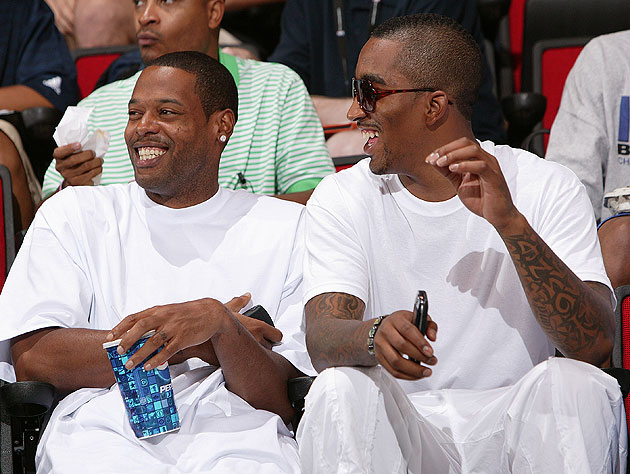 Knicks bring back Marcus Camby, re-sign J.R. Smith, renew pledge