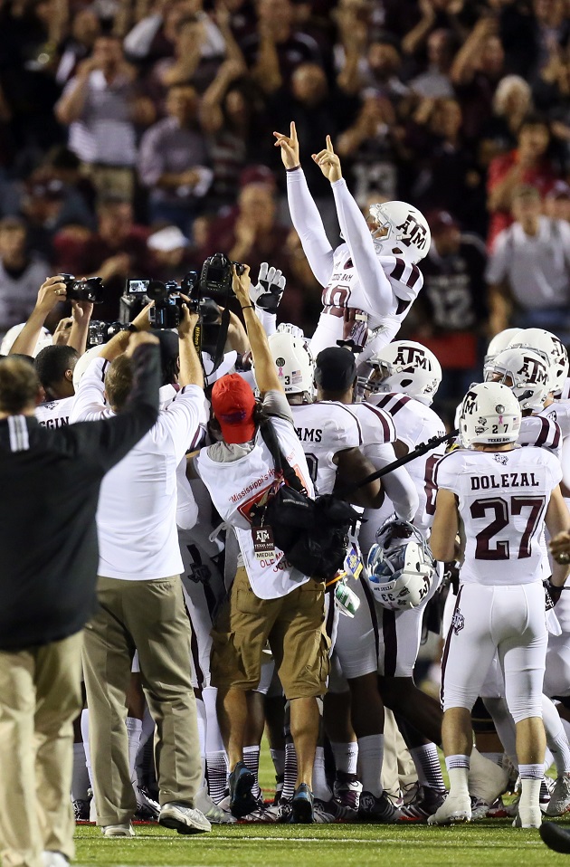 Texas A&M kicker Josh Lambo celebrates his game-winning kick and earns game  ball after beating Ole Miss (Video)