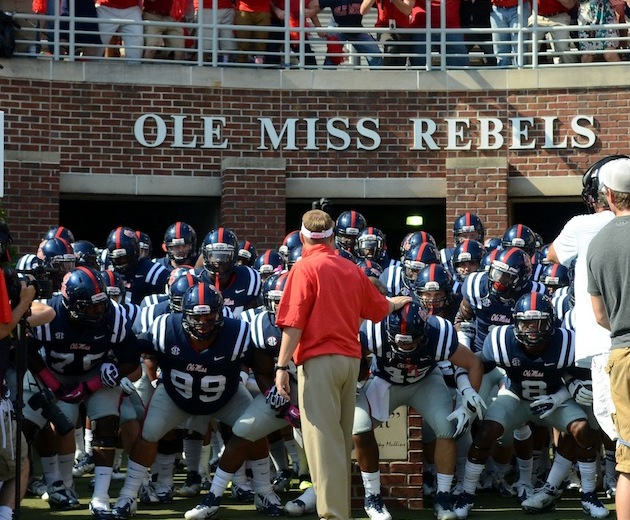 Ole Miss players spend spring break helping the homeless in Central America