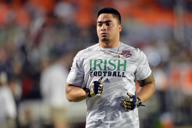 Notre Dame stands by Manti Te'o, says he was 'perfect mark' for a hoax