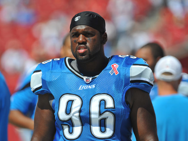 Lions defensive lineman's father dies after charity hoops game