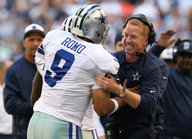 Dallas quarterback Tony Romo delivers in the clutch during a 27-23