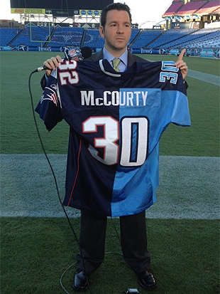 McCourty twins' mom debuting split Patriots-Dolphins shirt for