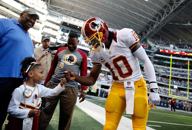 ROBERT GRIFFIN III AUTOGRAPHED WASHINGTON REDSKINS THROWBACK JERSEY AASH