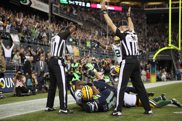 NFL says replay official was RIGHT not to overturn on-field ruling, but  admits Golden Tate should have been flagged for offensive pass interference  – New York Daily News