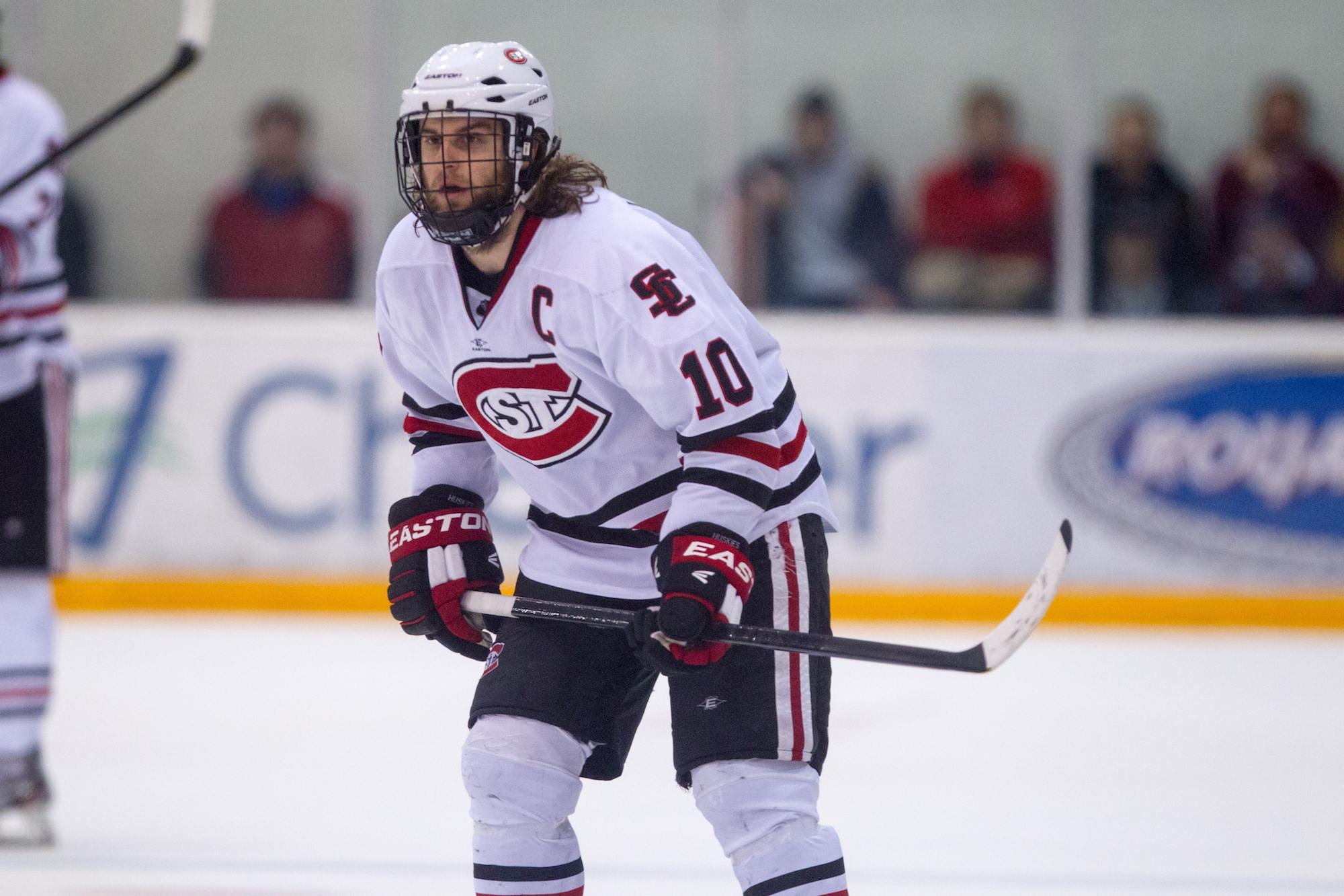 SCSU Hockey Players Cut Their Hair for Locks of Love 